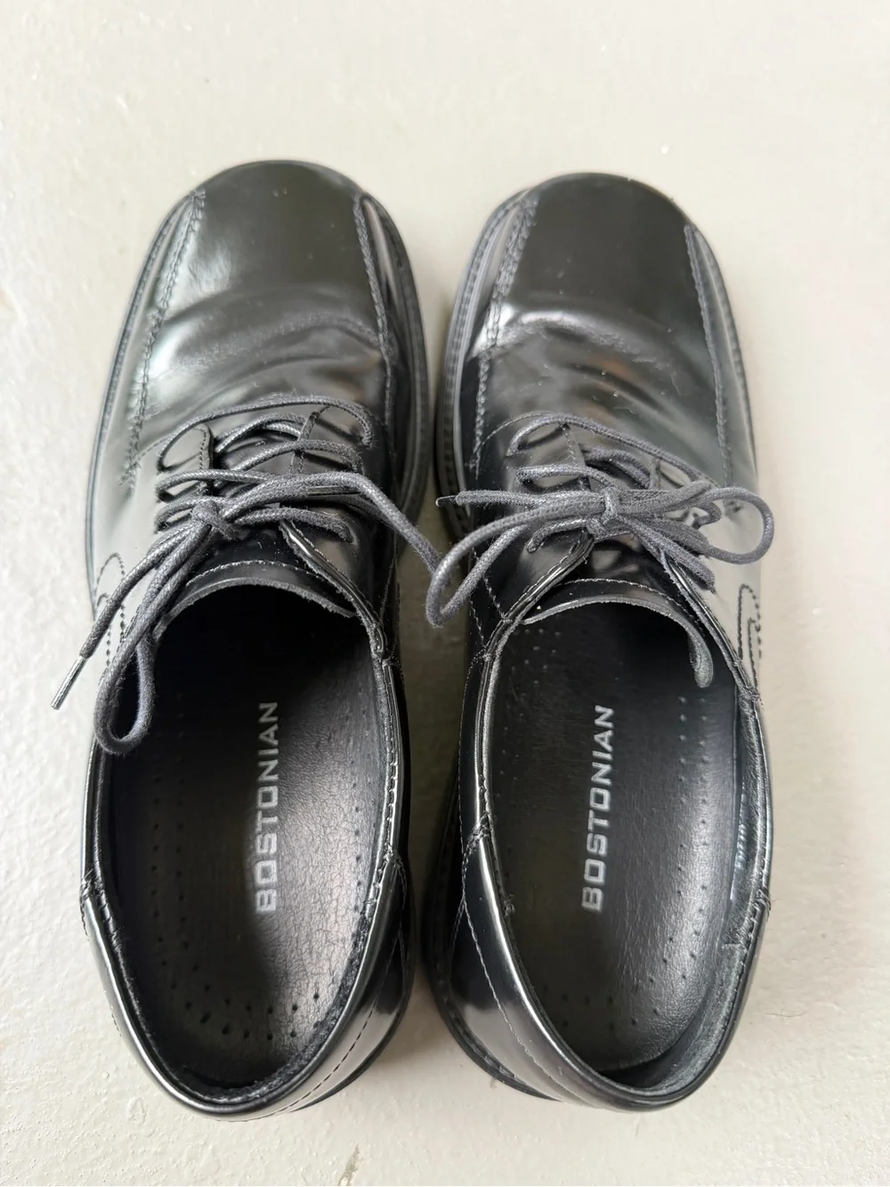 b.o.c. Black Leather Lace-Up Derby Shoes